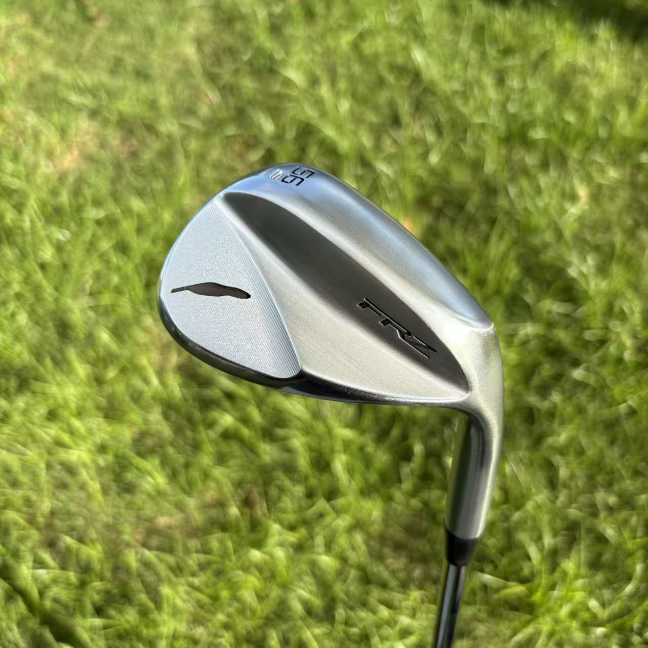 ไม้กอล์ฟแซนด์เวดจ์ FRZ รุ่น S2 - Golf Club Iron Set บทวิจารณ์และราคา